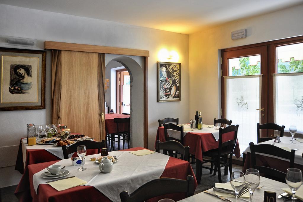 פלטרה Locanda Del Re מראה חיצוני תמונה